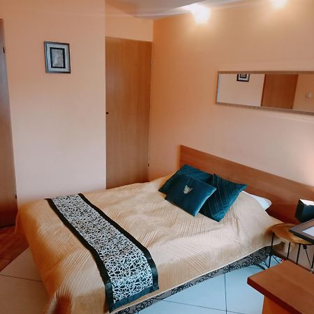 "Vanilla" Pokoje I Apartamenty Nad Brzegiem Jeziora Okuninka Εξωτερικό φωτογραφία